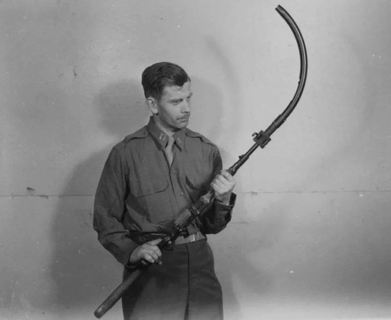 2 Krummlauf The Bent-Barrel Rifle That Peeked Around Corners.jpg