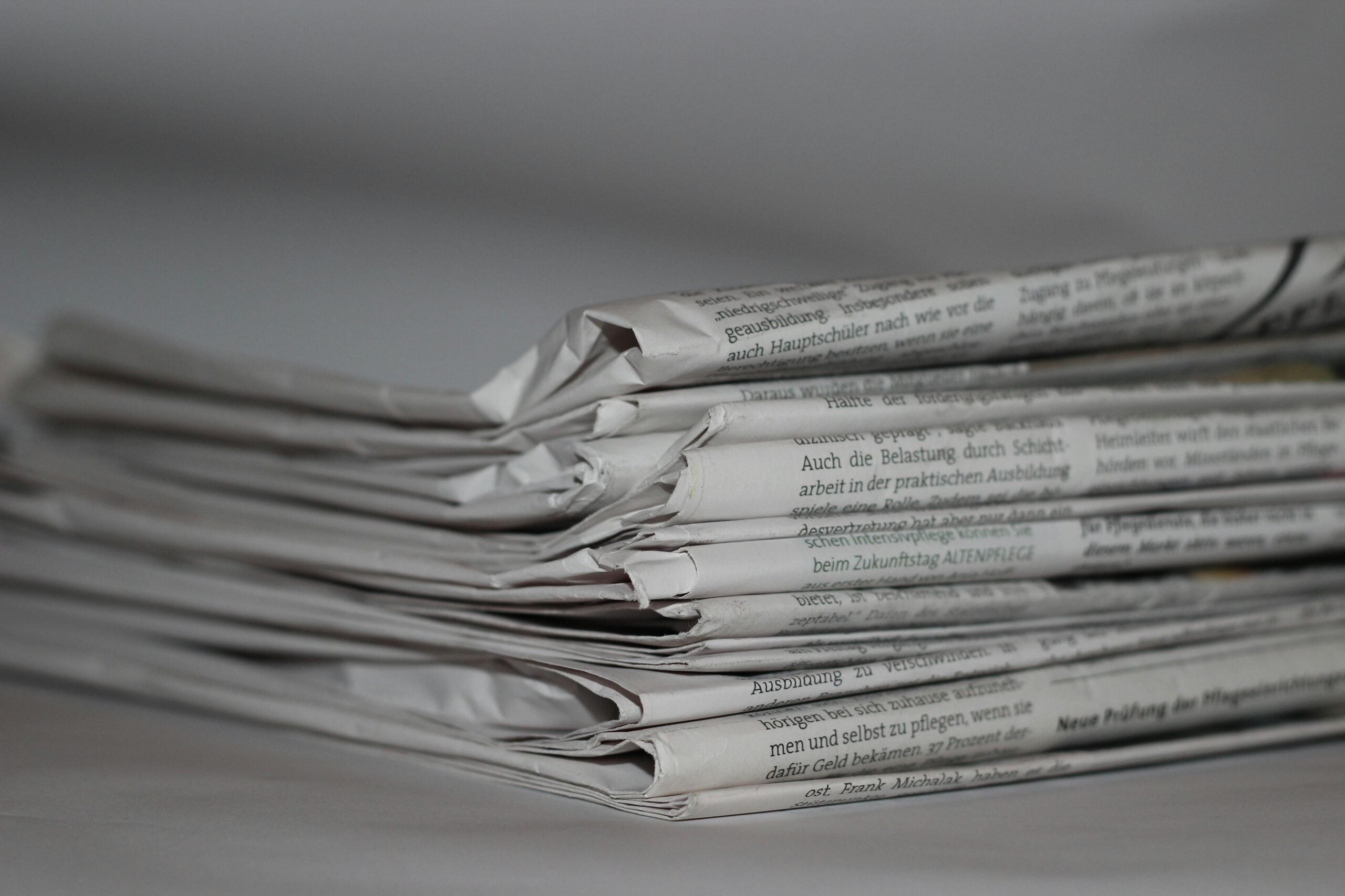 Press Release Distribution: Free vs Paid Services Compared