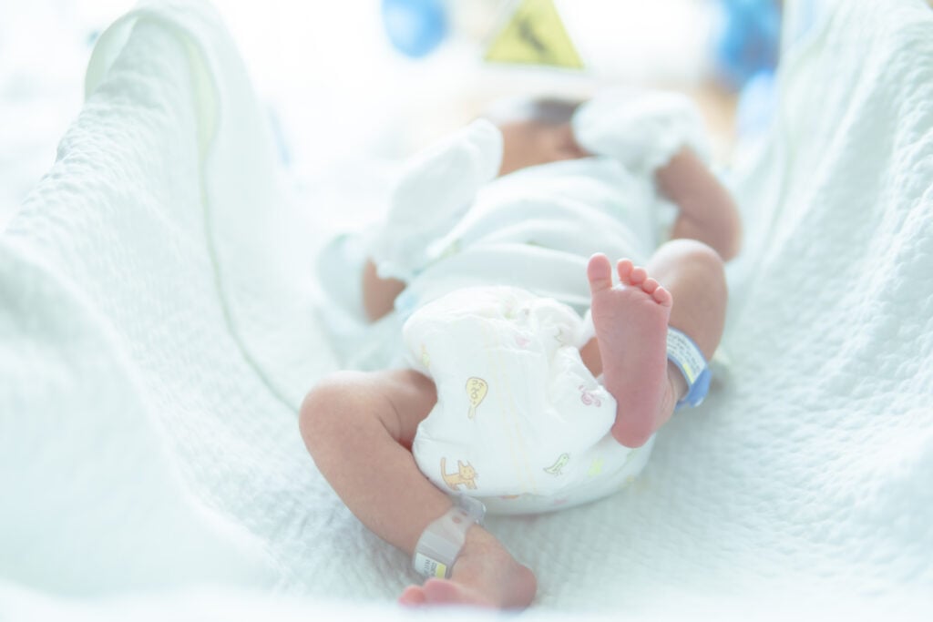 Who Is Liable for a Birth Injury, the Doctor or the Hospital?